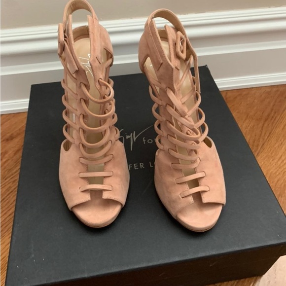 Giuseppe for JLO "Jen" laser cutout bootie in blush - Picture 7 of 10